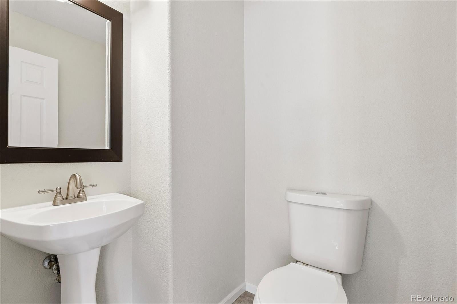 9849 Chatswood Trail