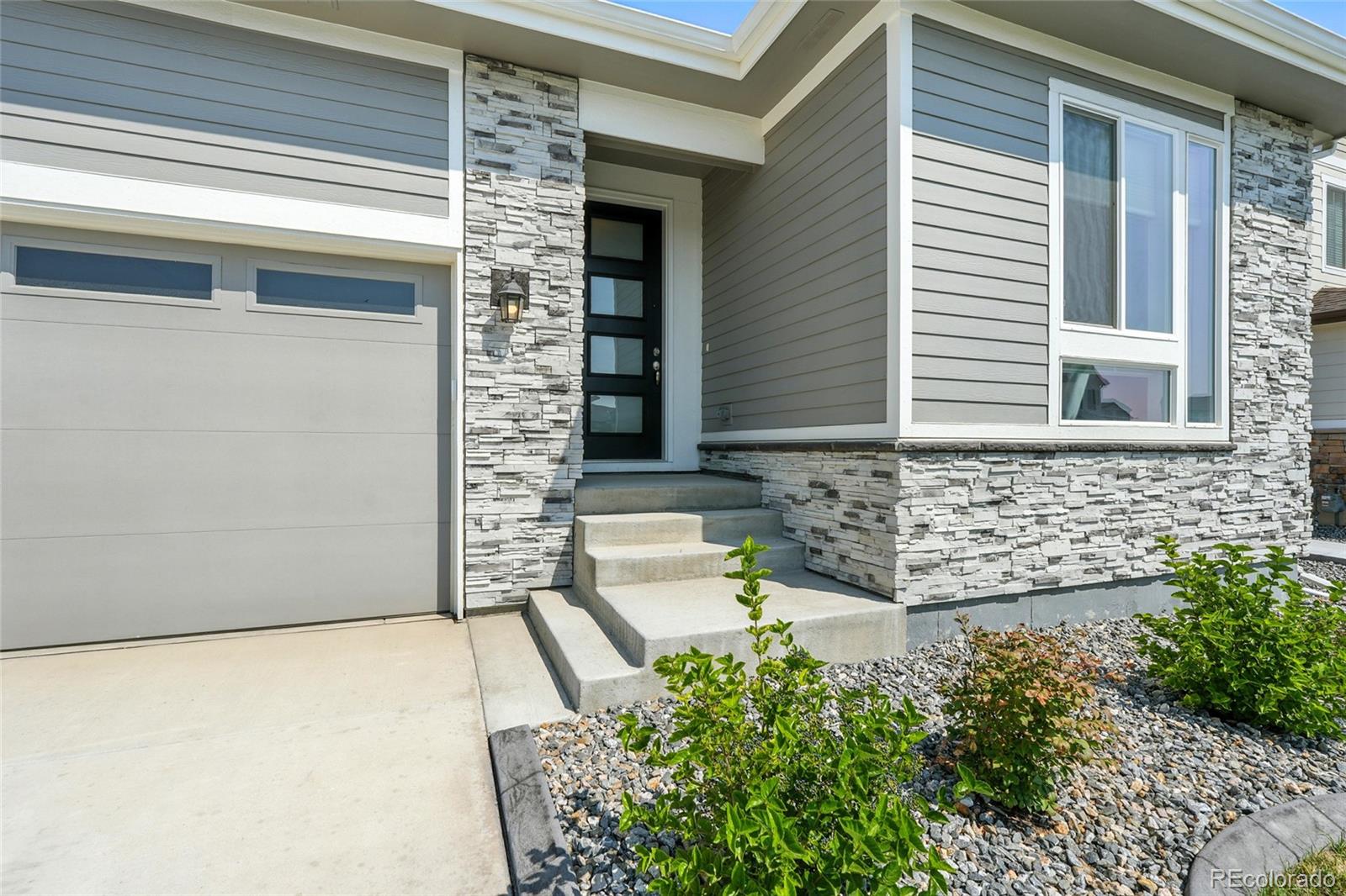 7131 E 125th Place