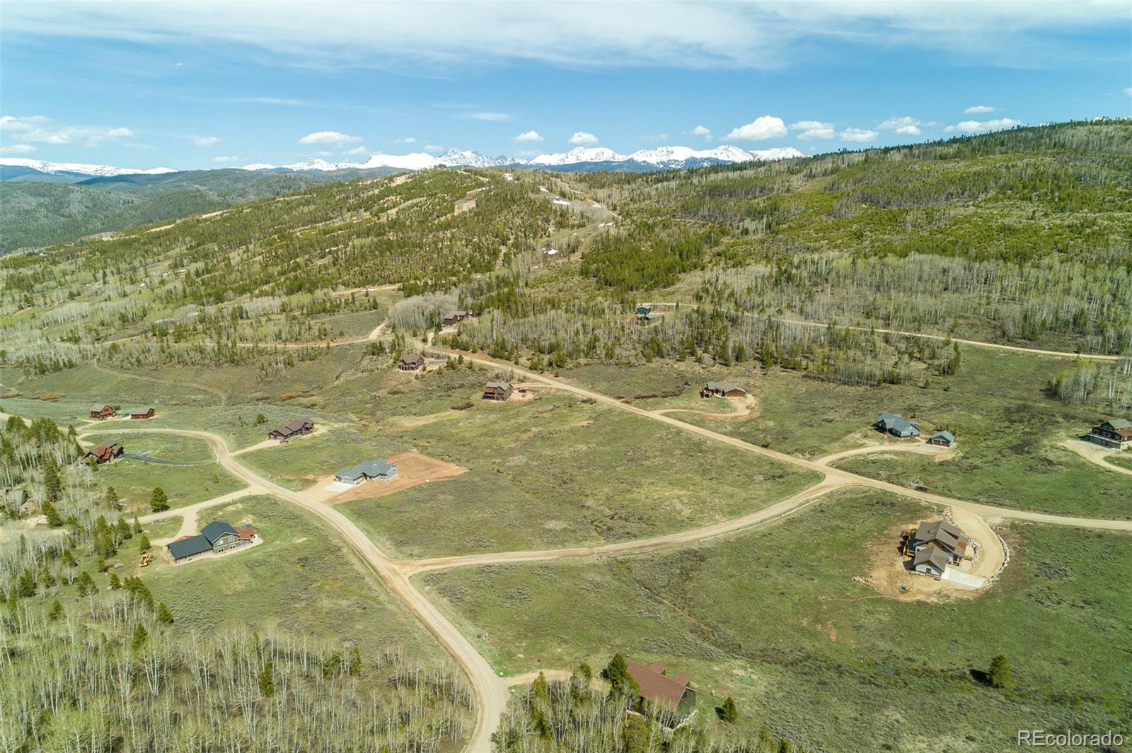 85 County Rd 884 / aka Chamonix Street