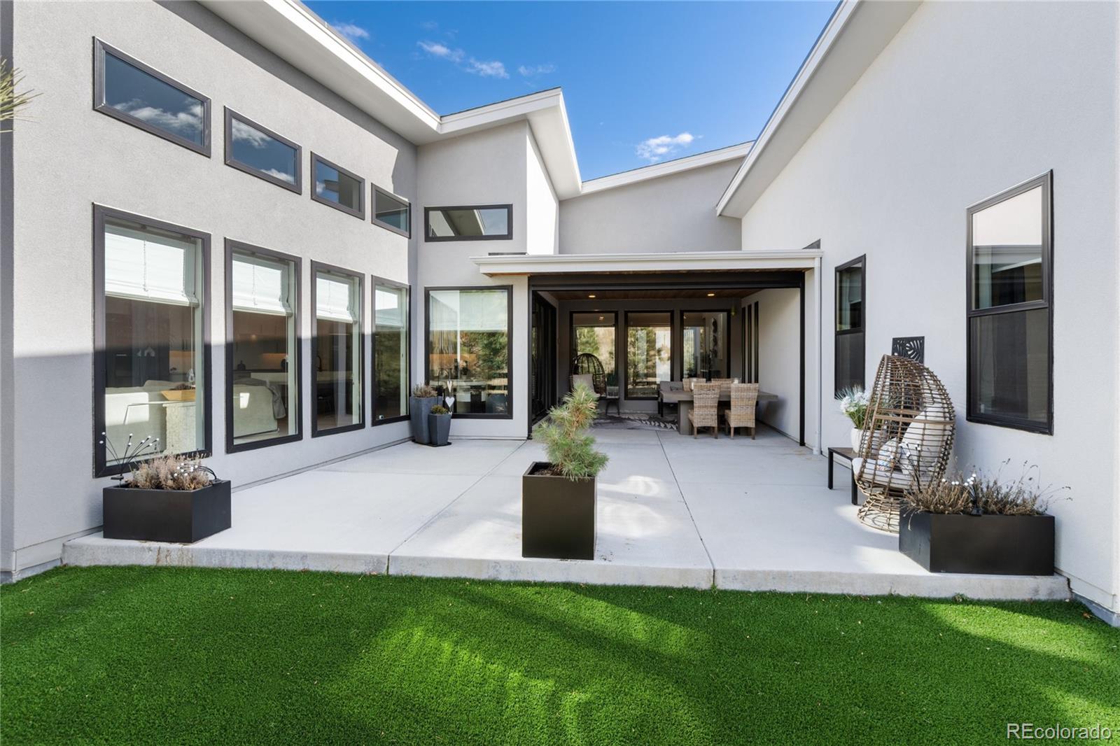 7125 Skygazer Street