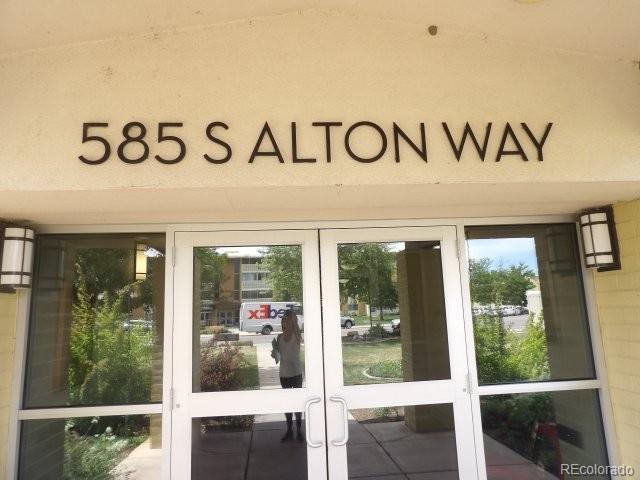 585 S Alton Way 10C
