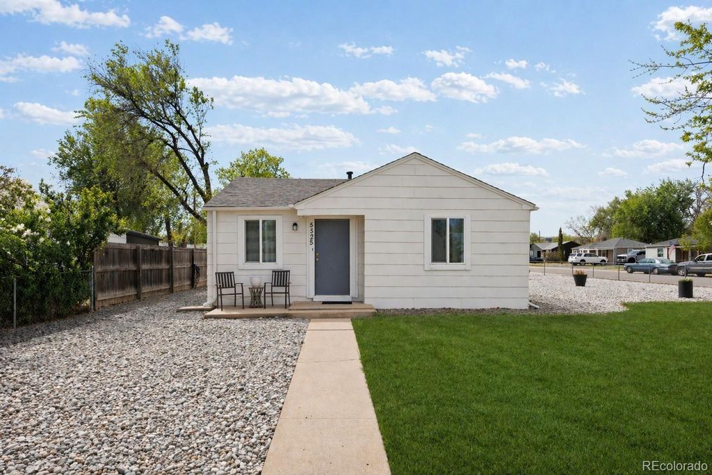 Photo of 5525 Pierce Court, Arvada, CO 80002 (MLS # 6028438)