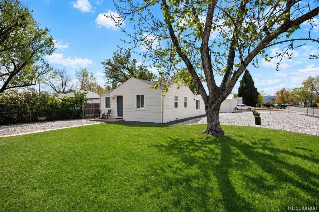 Photo of 5525 Pierce Court, Arvada, CO 80002 (MLS # 6028438)