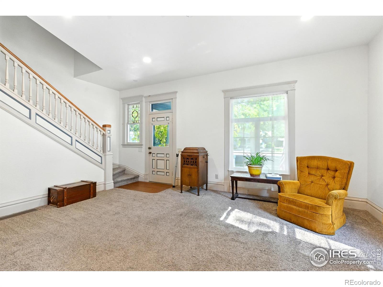 610 W 5th Street