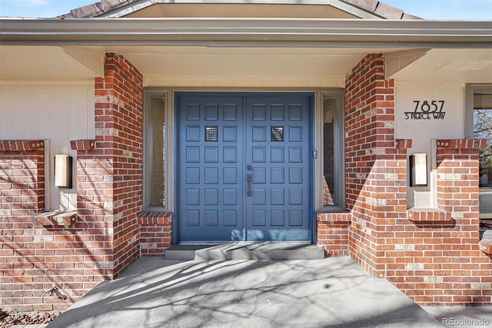7857 S Pierce Way