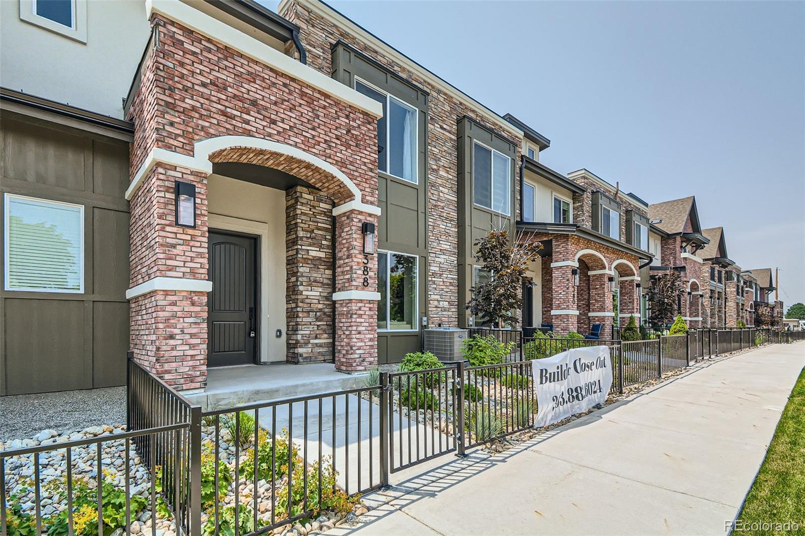 View Centennial, CO 80121 townhome