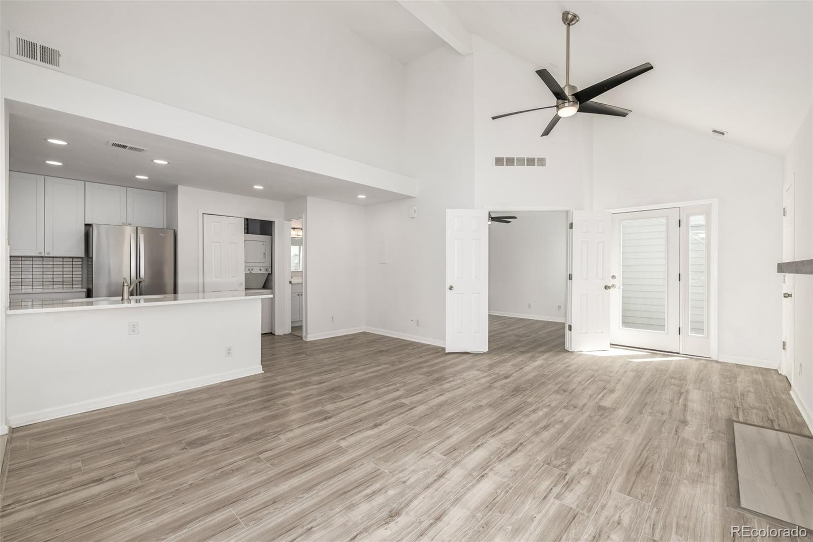 8500 E Jefferson Avenue 17C