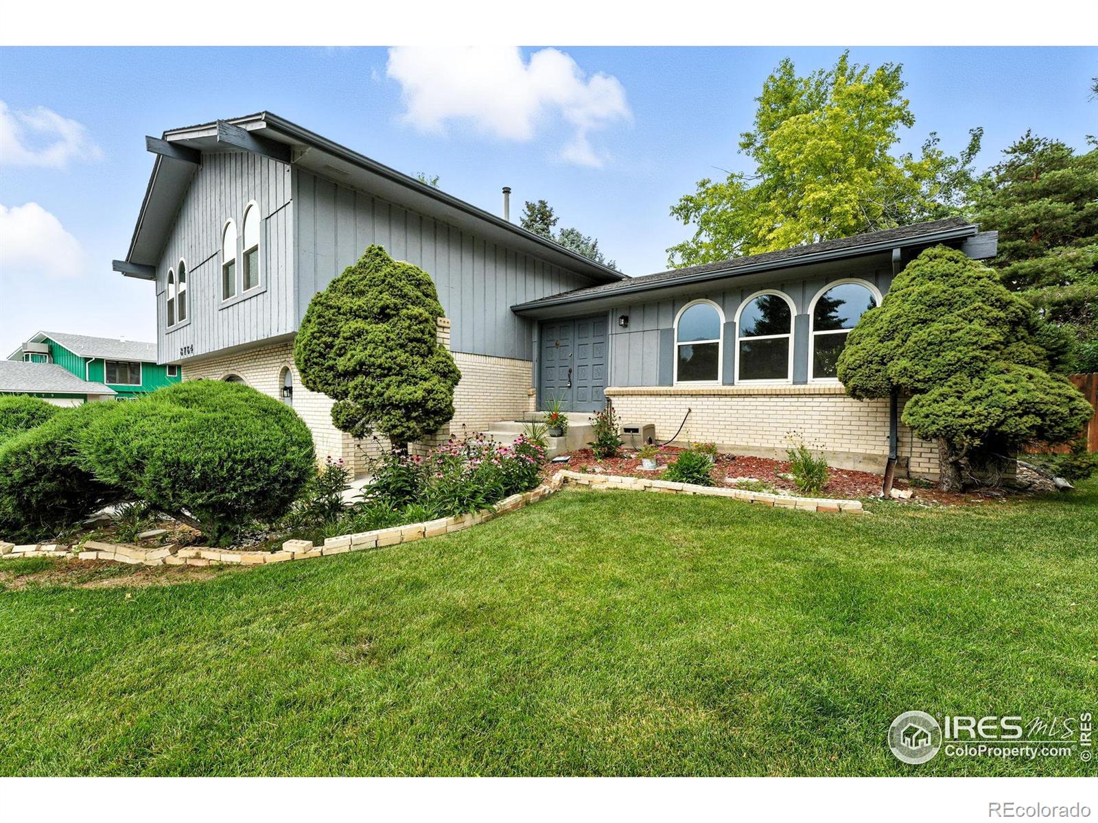 8764 E Radcliff Avenue