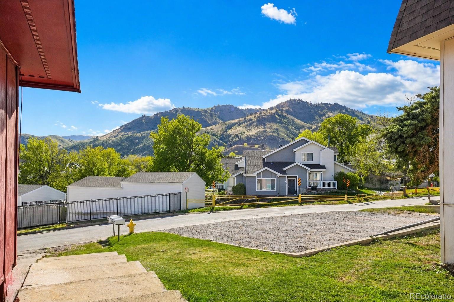 331 N Columbine Street