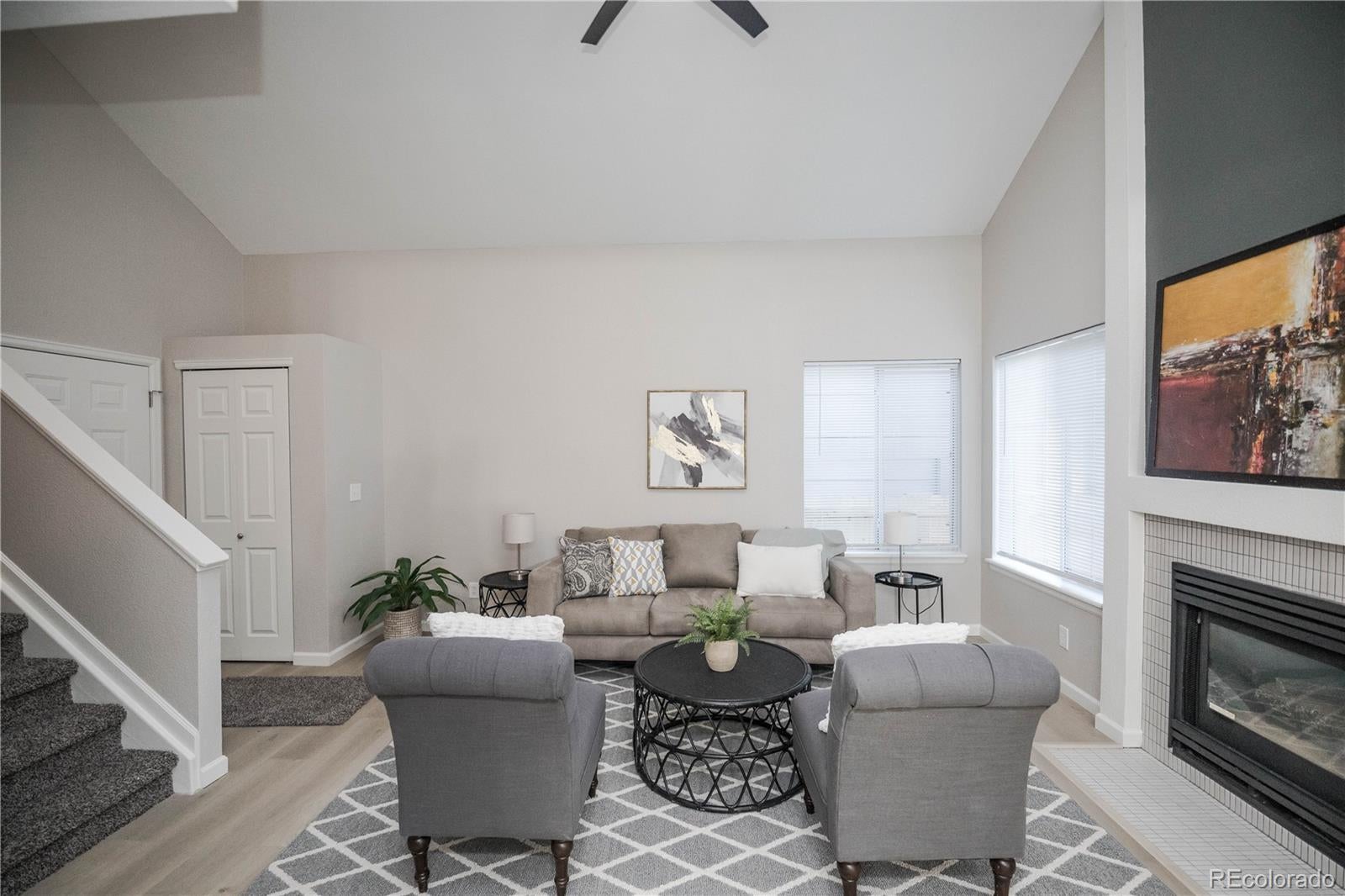 5446 W 115th Place