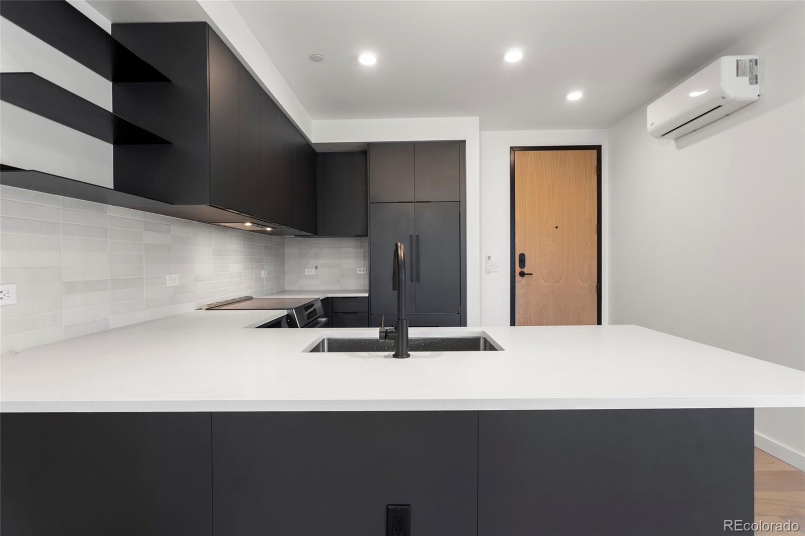 1601 Park Avenue 302