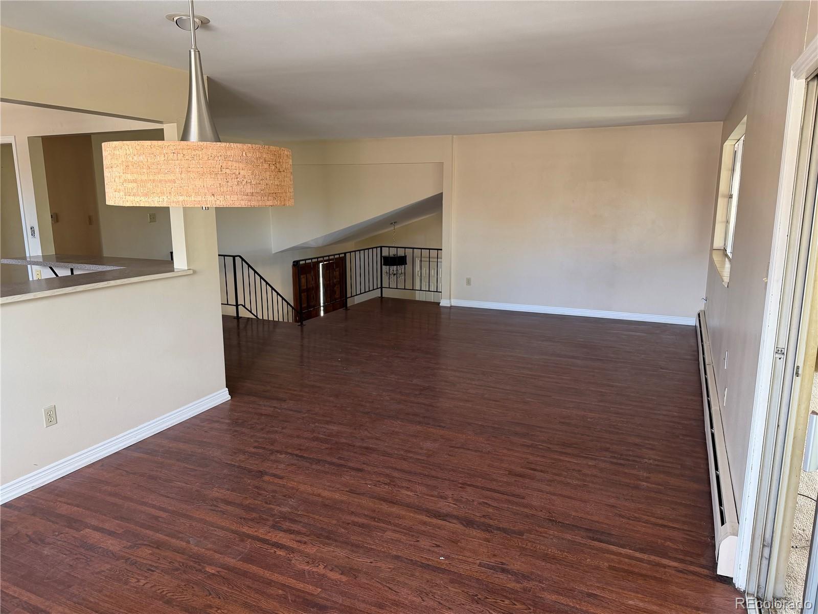 3111 S Holly Place