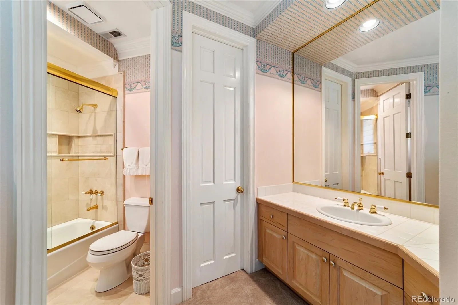 Colorado Springs, Colorado 80906, United States, 5 Bedrooms Bedrooms, ,5 BathroomsBathrooms,Residential,Active,167435