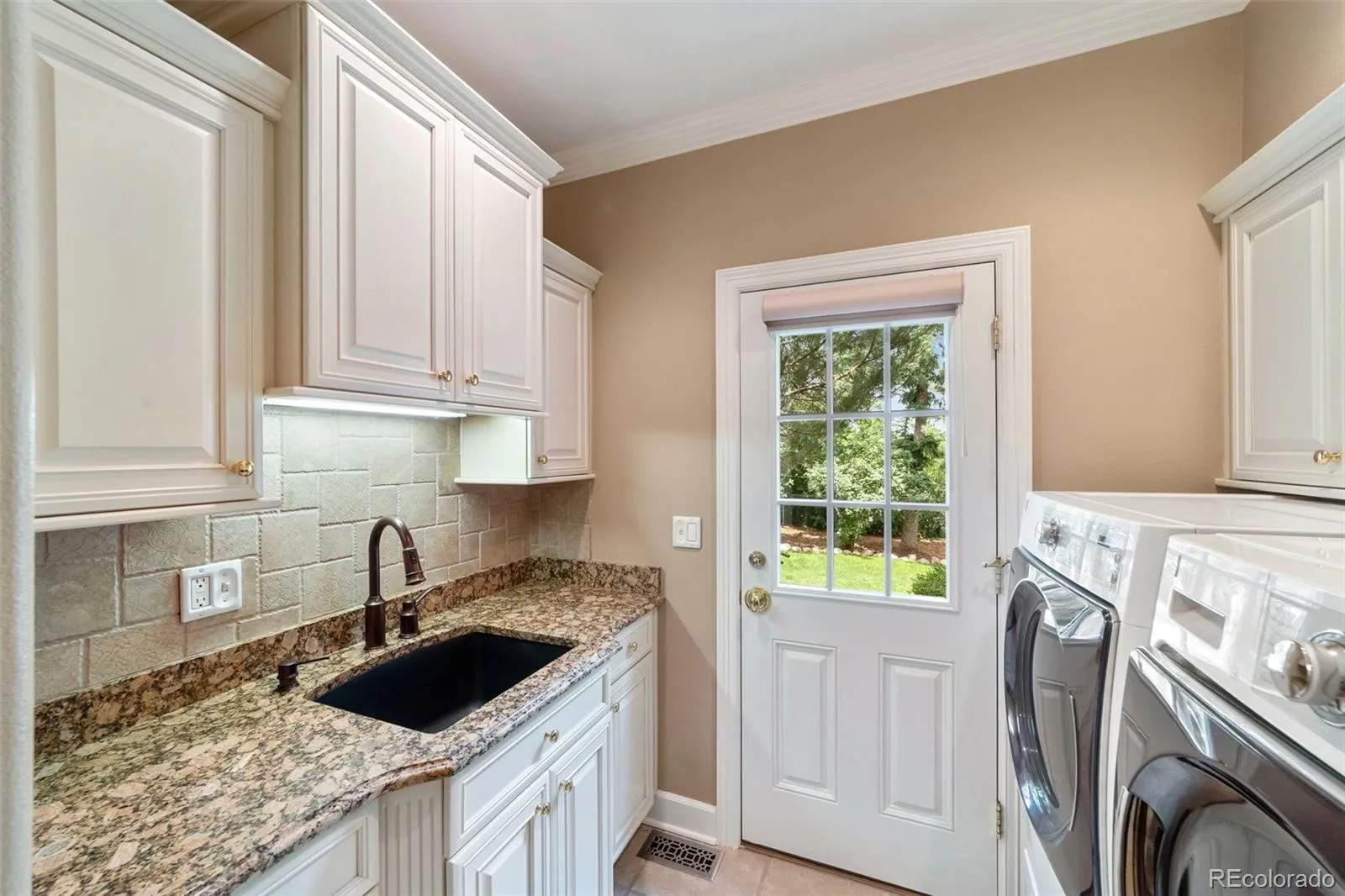 Colorado Springs, Colorado 80906, United States, 5 Bedrooms Bedrooms, ,5 BathroomsBathrooms,Residential,Active,167435