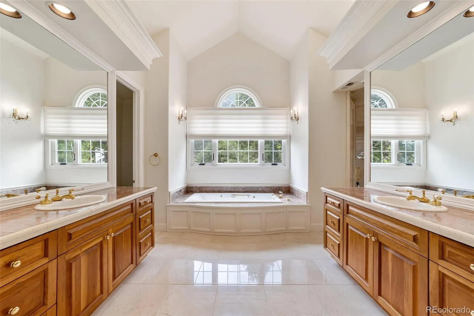 Colorado Springs, Colorado 80906, United States, 5 Bedrooms Bedrooms, ,5 BathroomsBathrooms,Residential,Active,167435