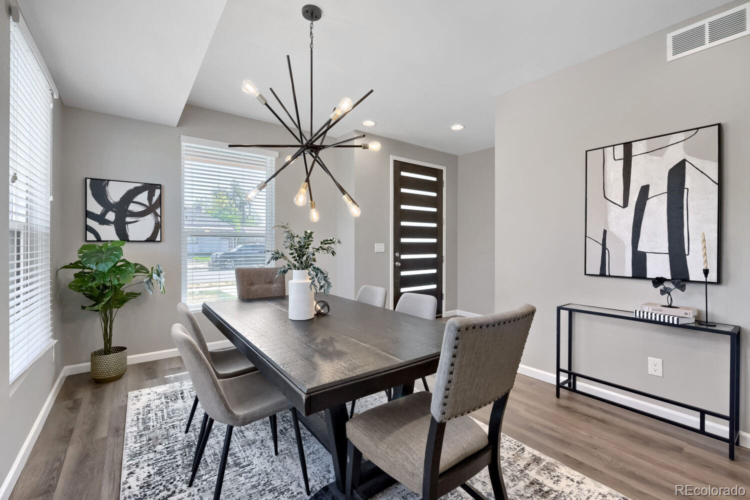 3007 S Cherokee Street