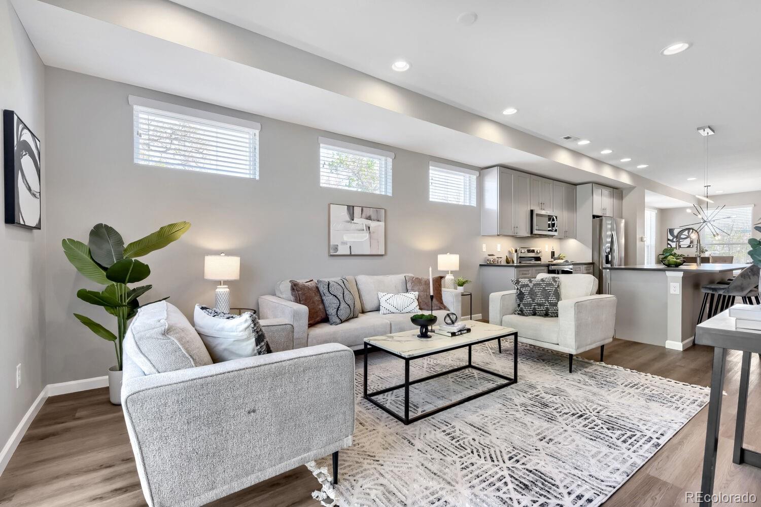 3007 S Cherokee Street