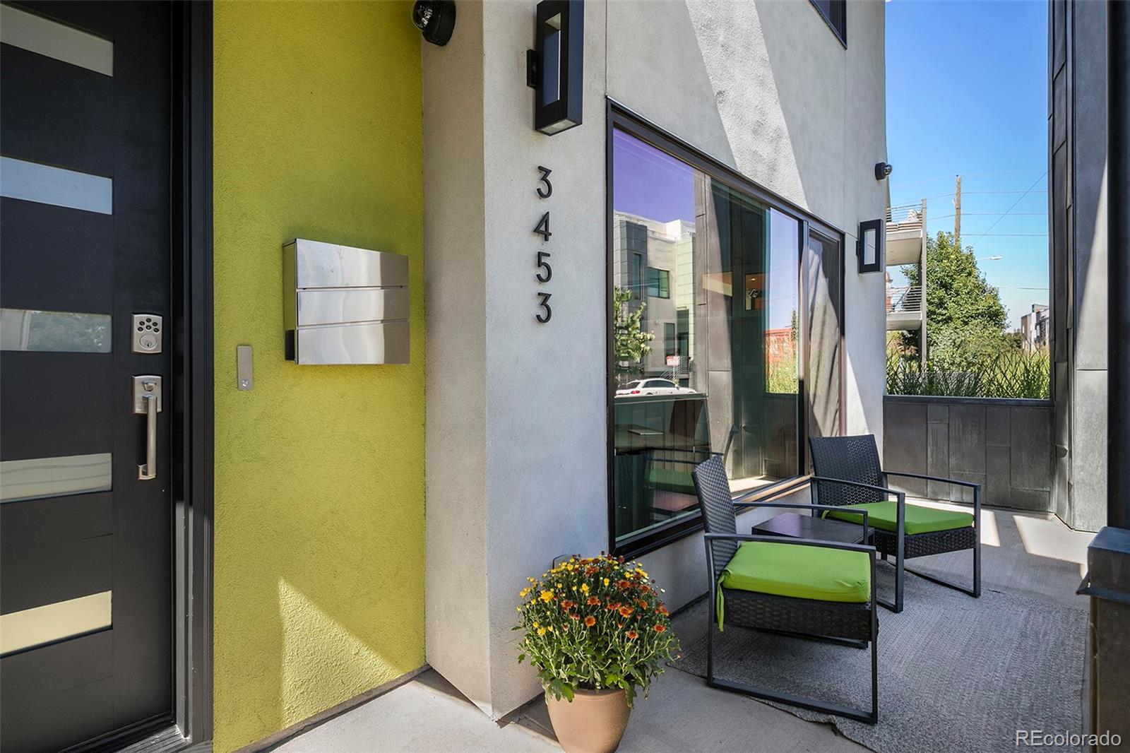 3453 Navajo Street