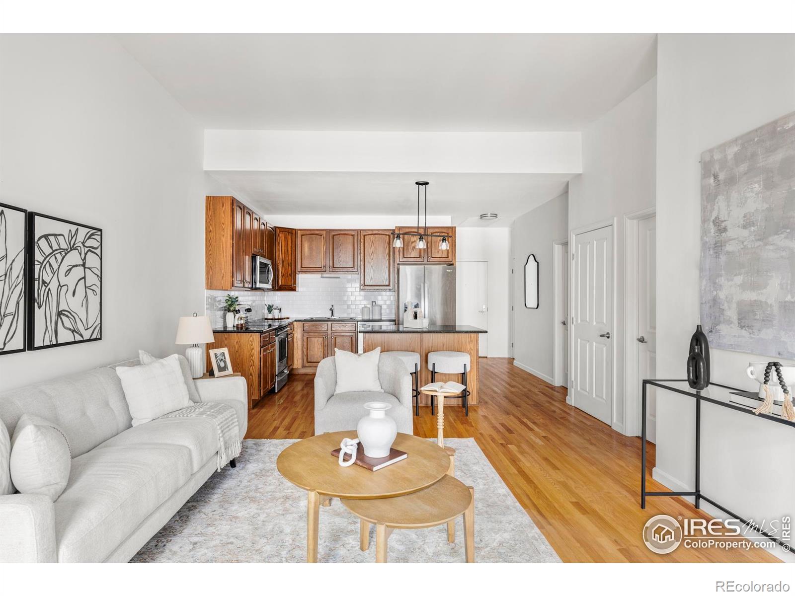 1950 N Logan Street 1013