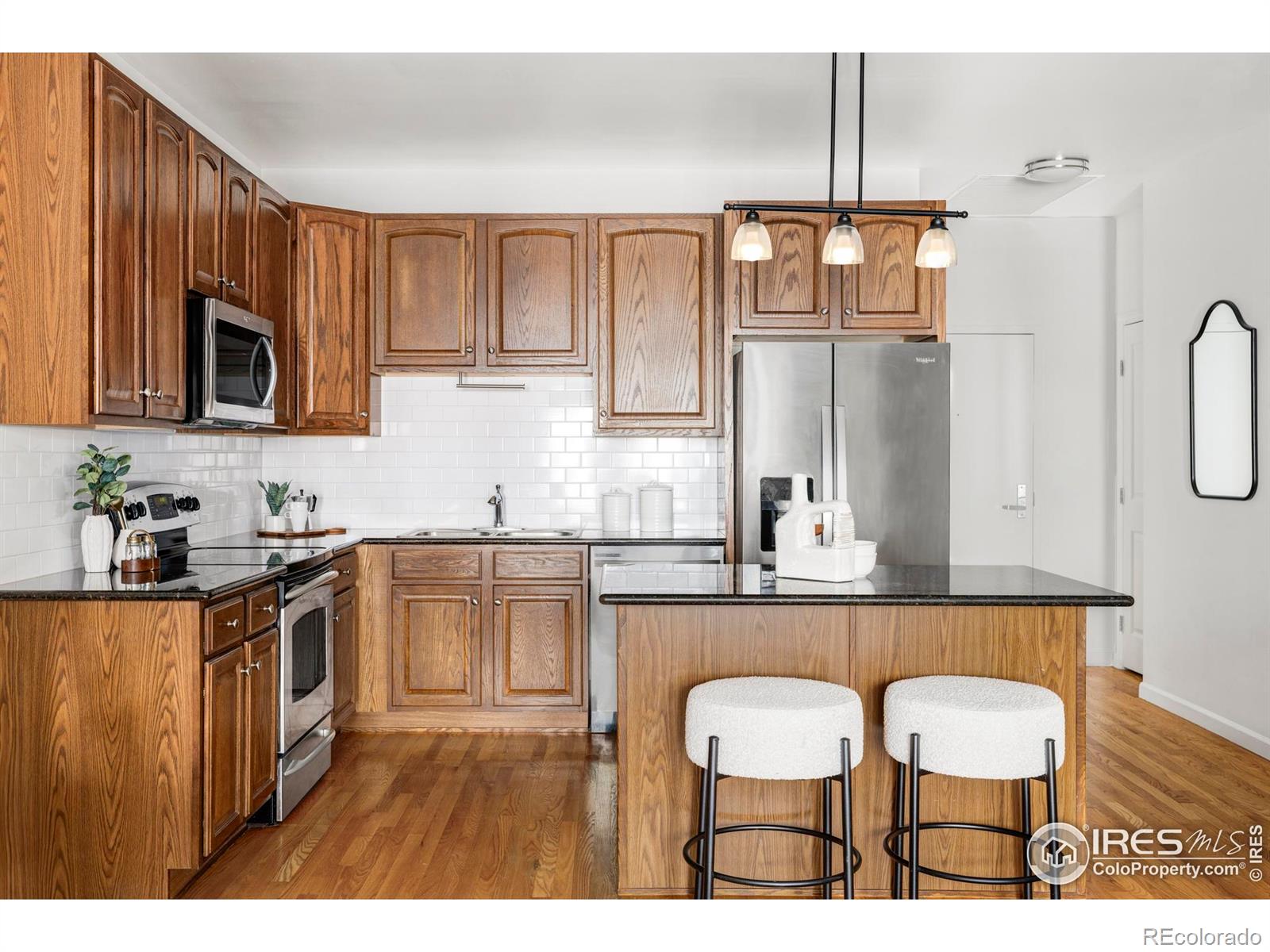 1950 N Logan Street 1013