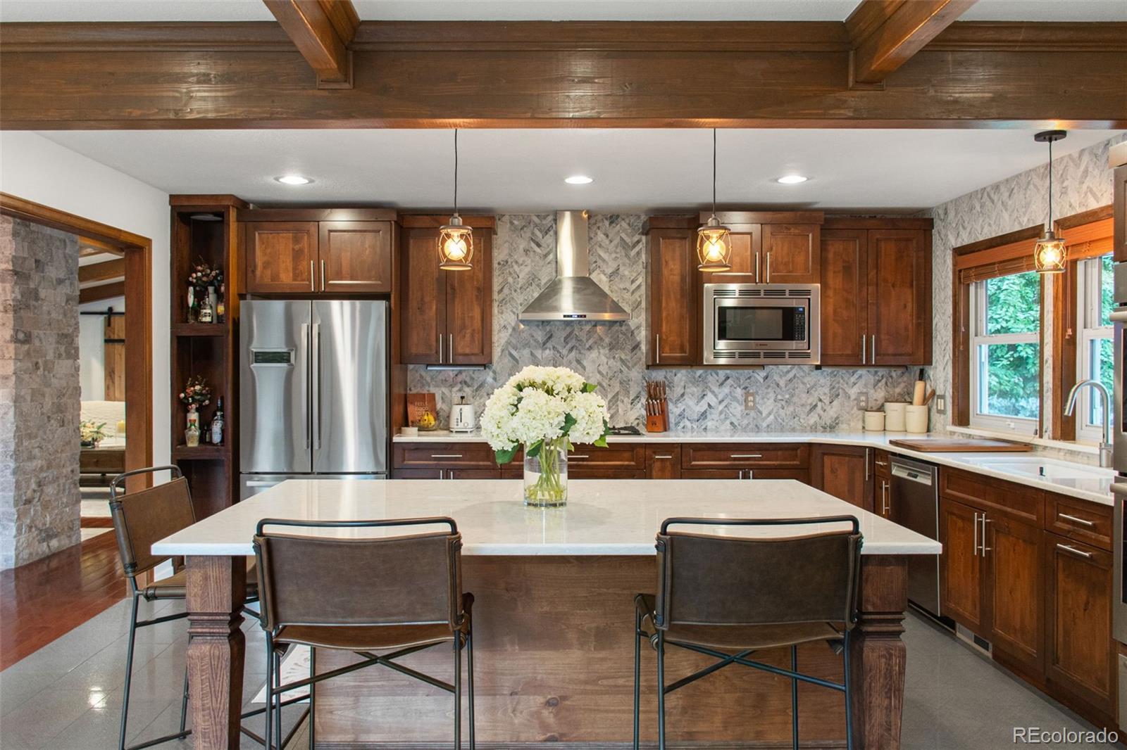 8453 Lightening View Drive