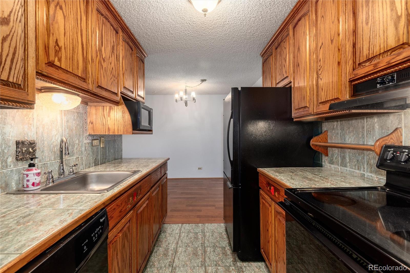 2325 S Linden Court 200