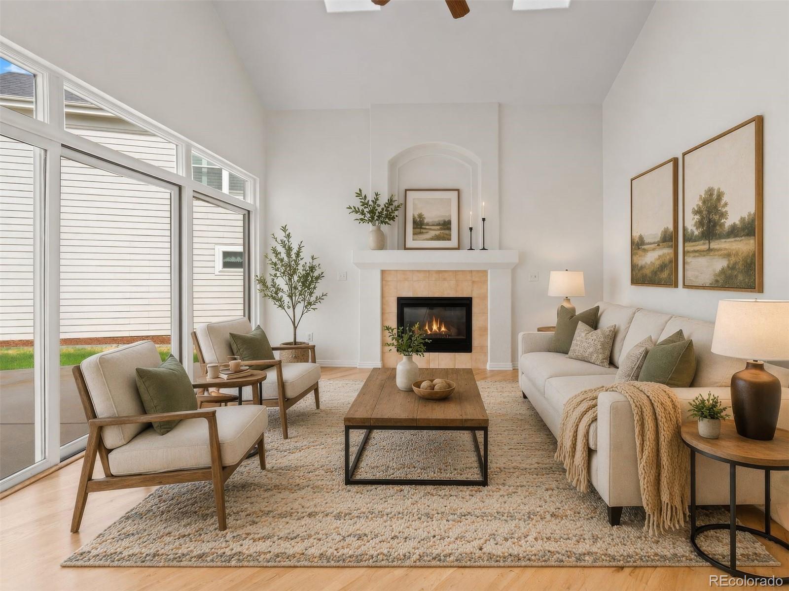 1011 S Valentia Street 97