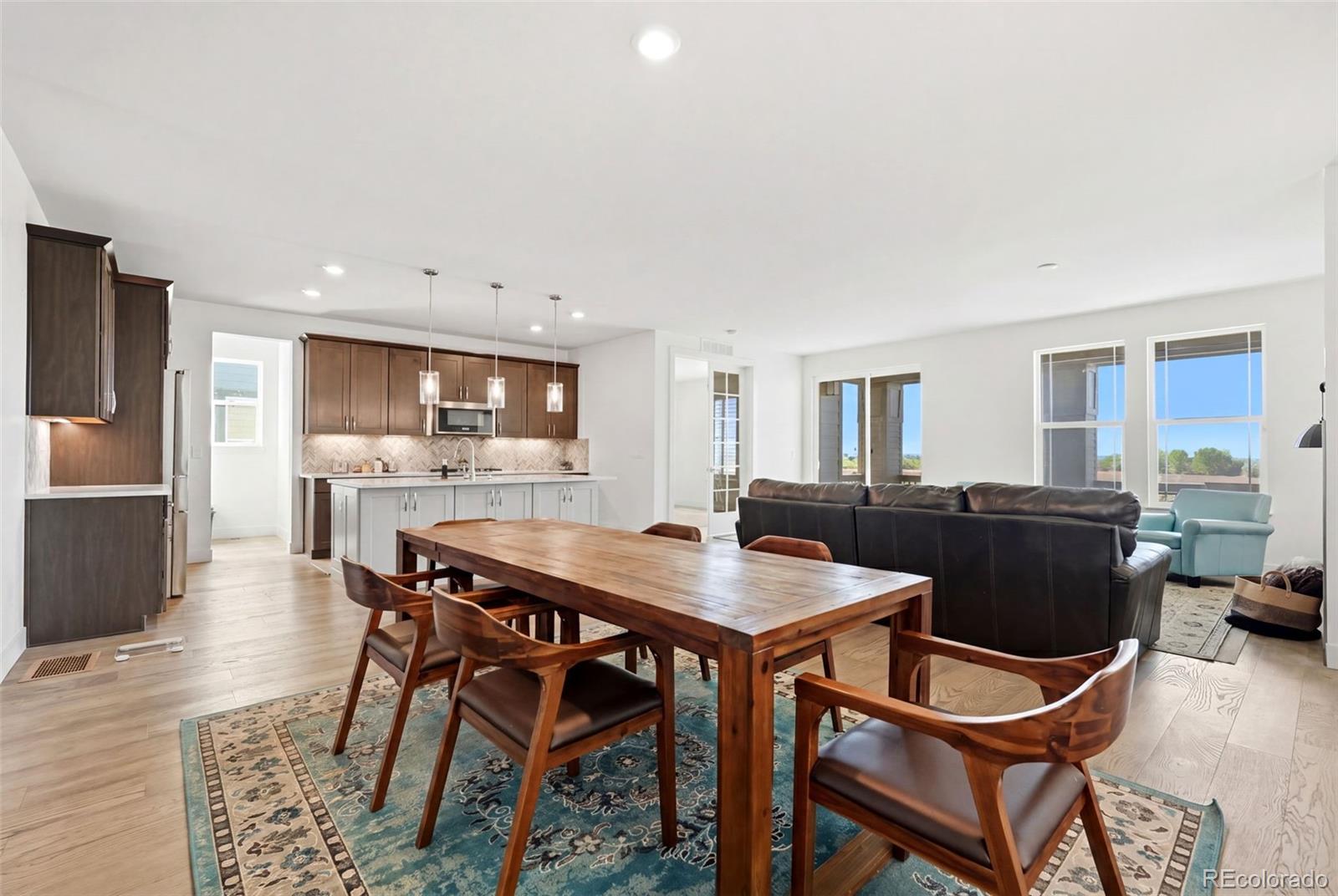1913 Coopers Hawk Court