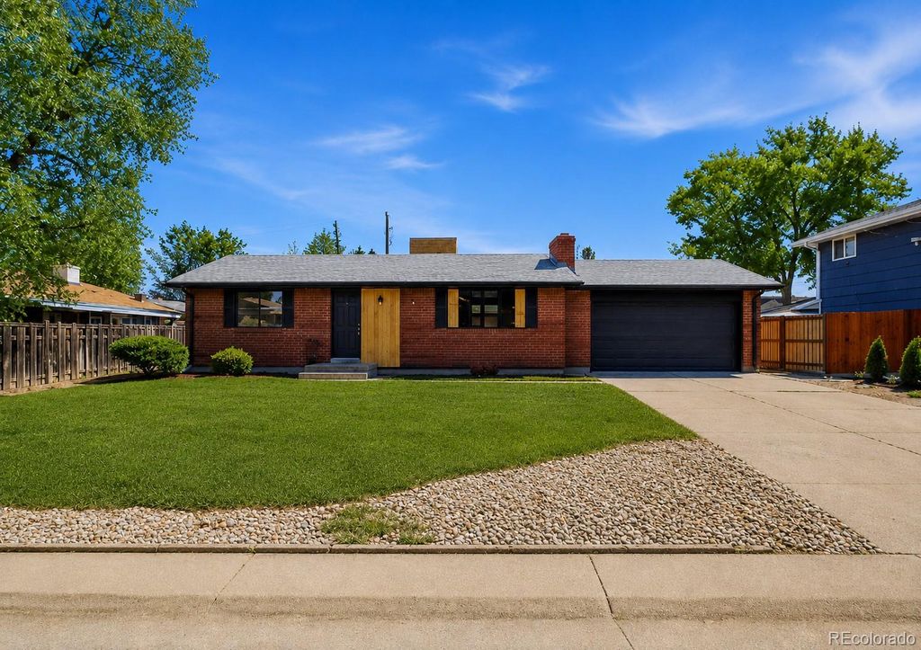 Photo of 7464 W Louisiana Avenue, Lakewood, CO 80232 (MLS # 4799254)