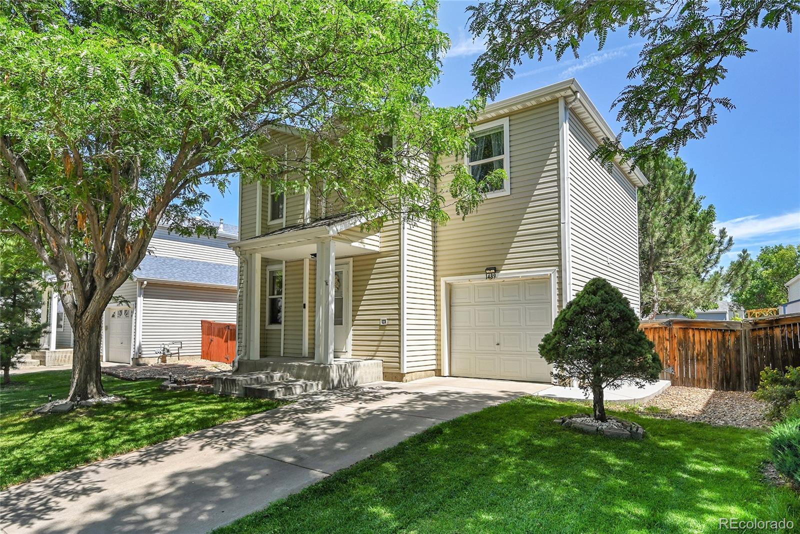 1489 Hummingbird Circle