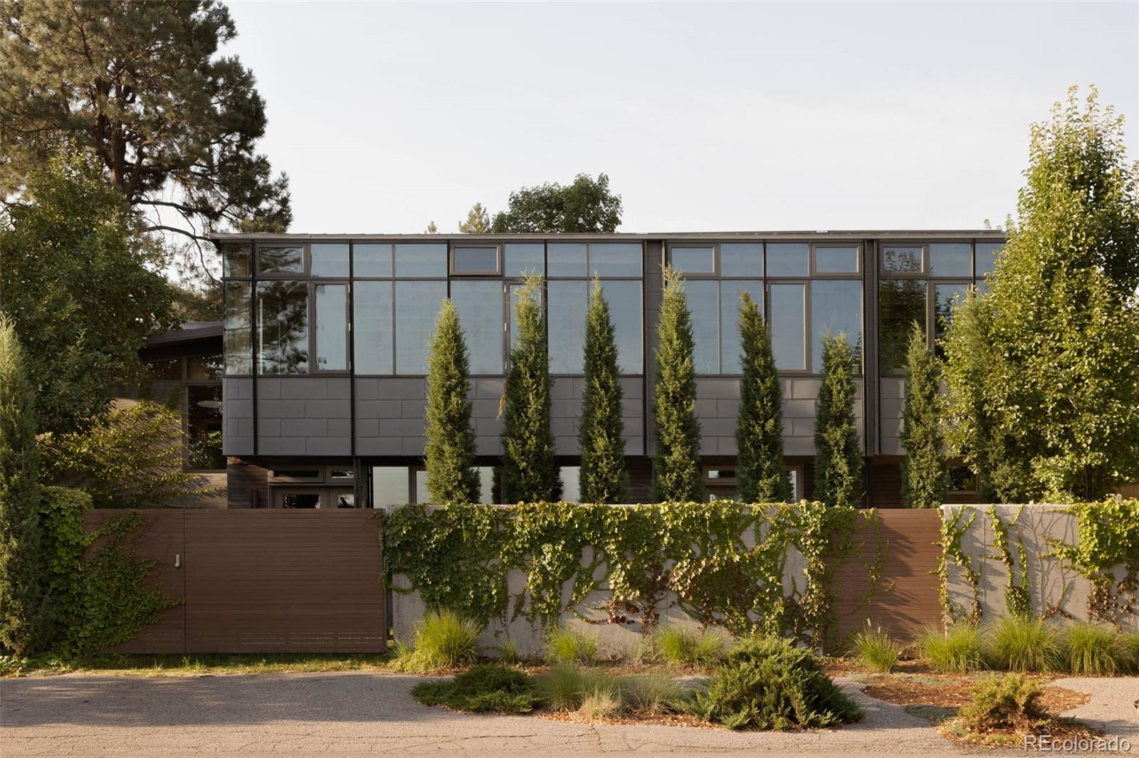 101 S Humboldt Street