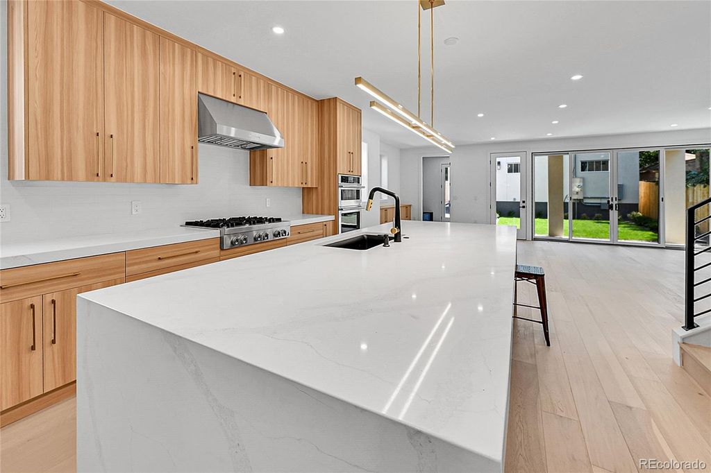 Photo of 300 S Franklin Street, Denver, CO 80209 (MLS # 2096461)