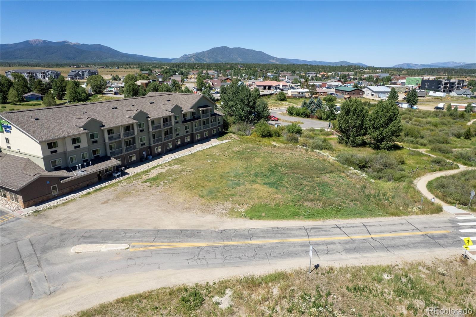 201 S Wapiti Drive
