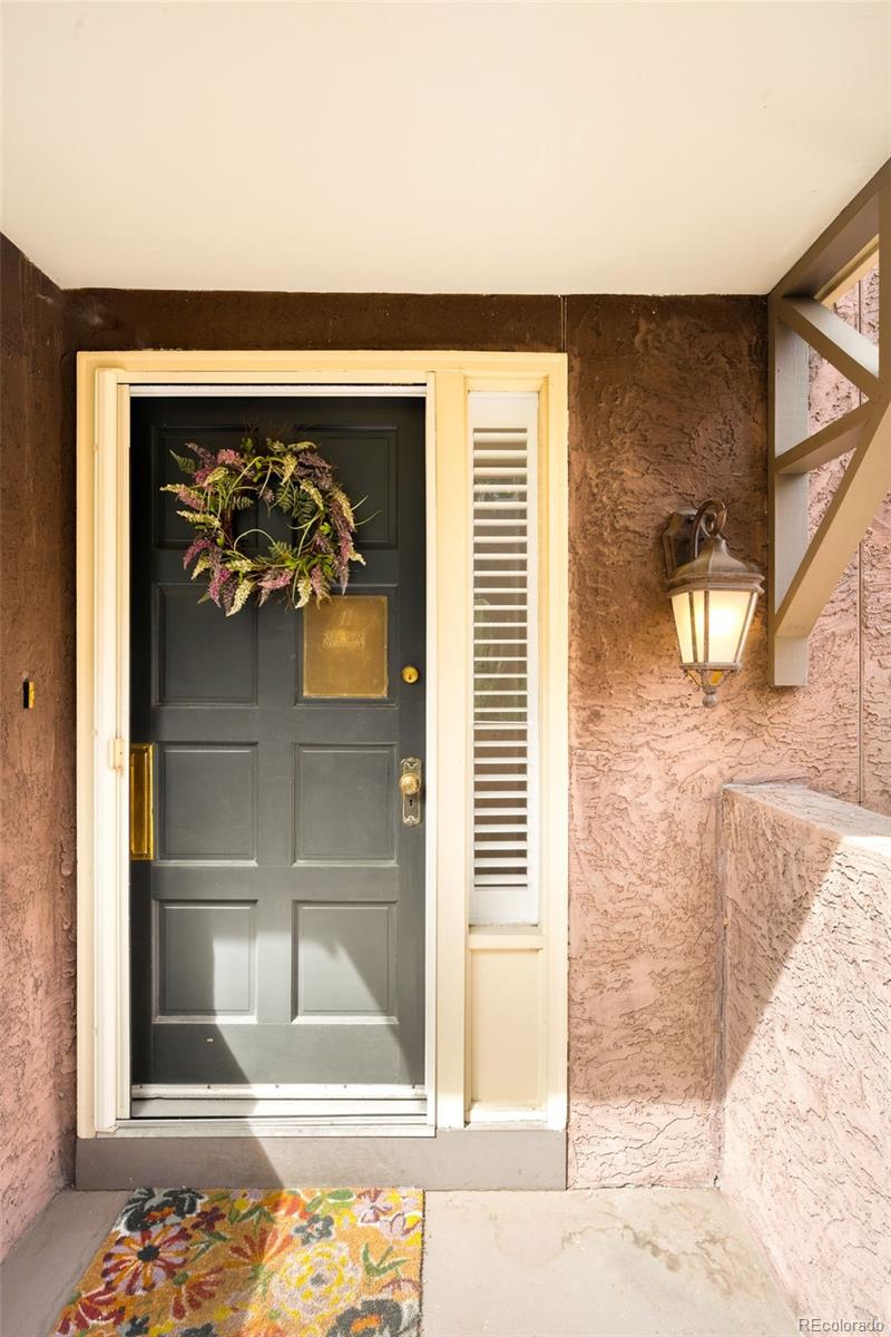 999 N Emerson Street 11