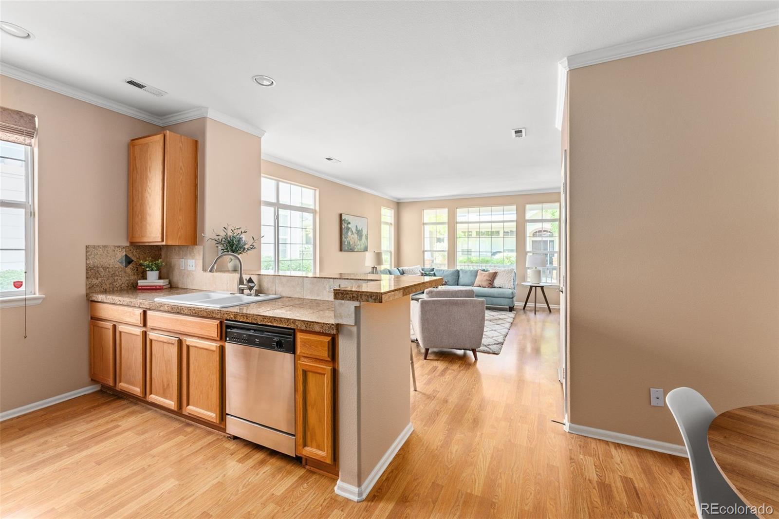 8317 Stonybridge Circle, Highlands Ranch, CO, 80126 3 8317 Stonybridge Circle