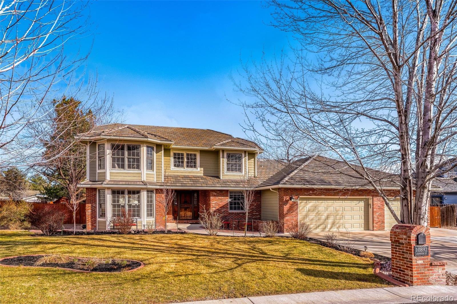 10892 Zephyr Street