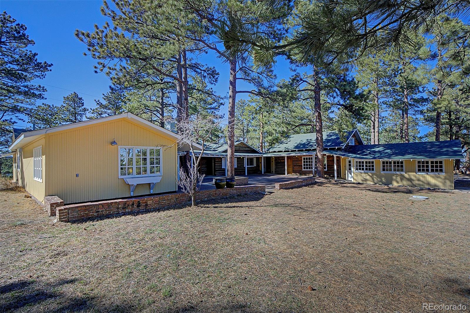 779 Kinnikinnik Hill