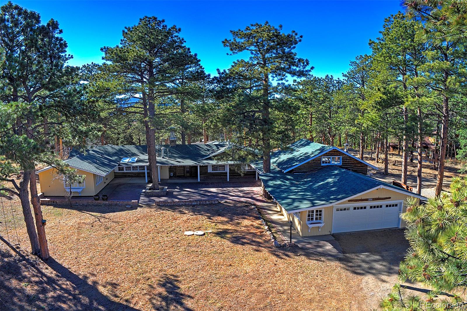 779 Kinnikinnik Hill