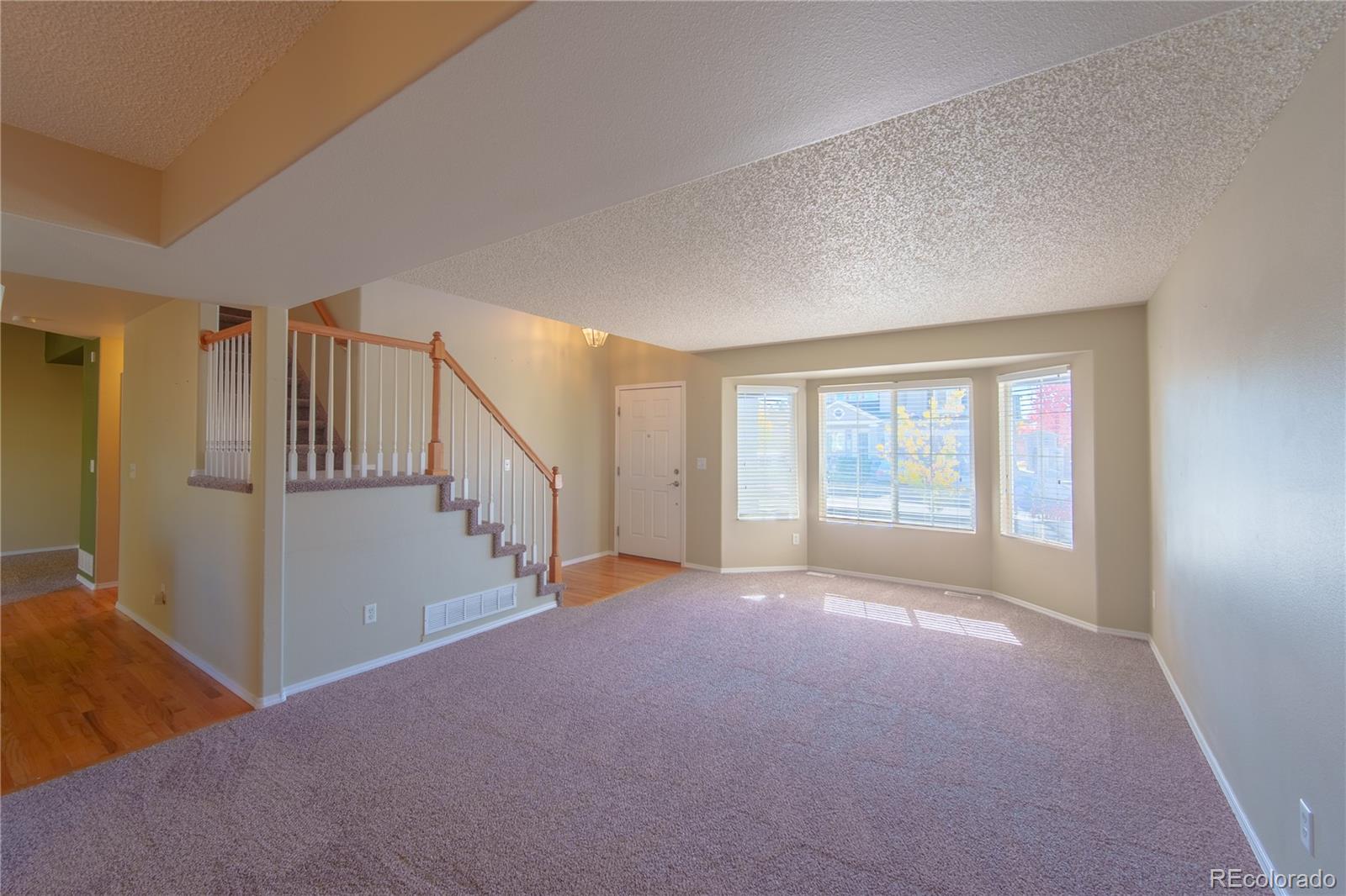 5536 Pioneer Mesa Drive