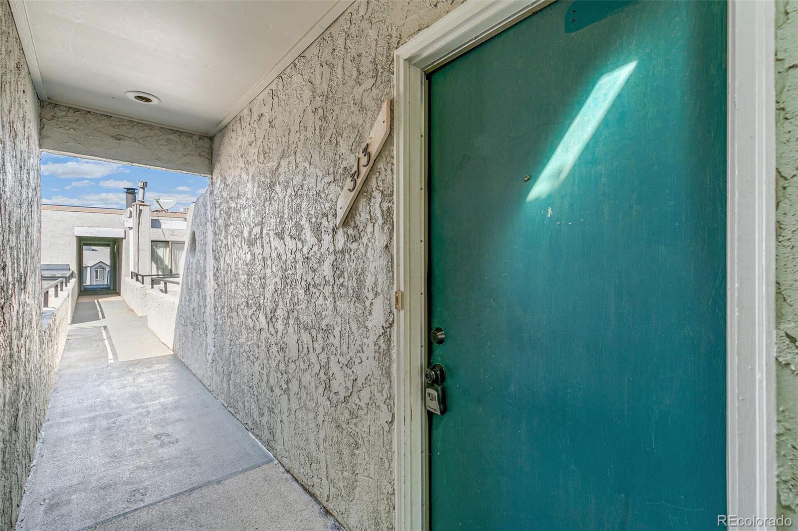 1820 Newland Court 313, Lakewood, CO, 80214 2 1820 Newland Court 313