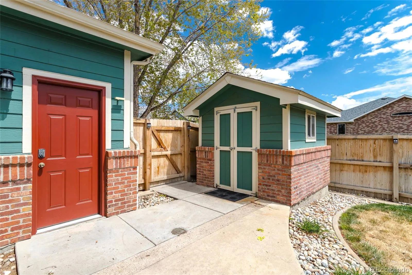 Brighton, Colorado 80601, United States, 4 Bedrooms Bedrooms, ,4 BathroomsBathrooms,Residential,Pending,121736