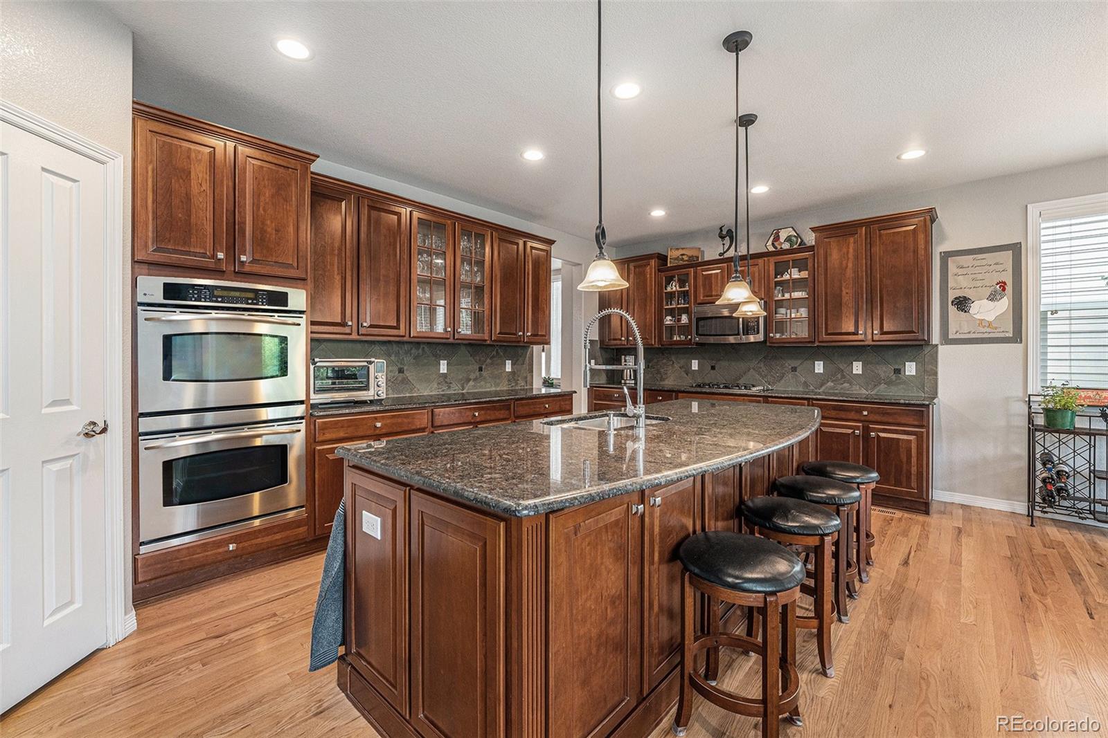 10994 Shadowbrook Circle