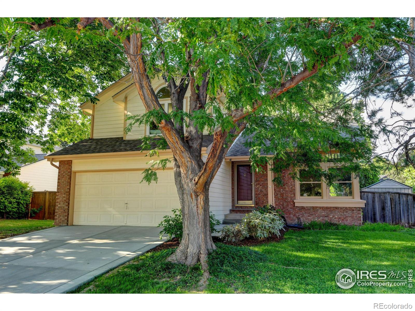 1140 Red Oak Court