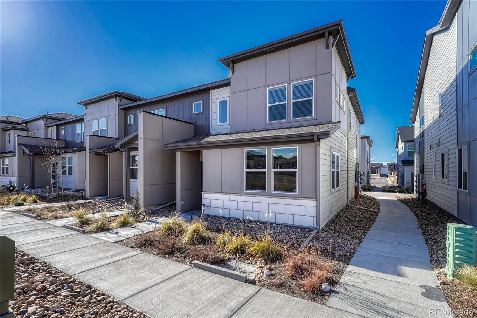 6541 N Dunkirk Street