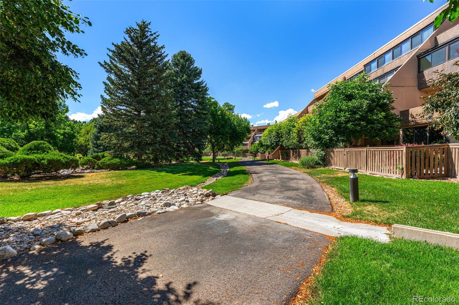 7000 E Quincy Avenue 204