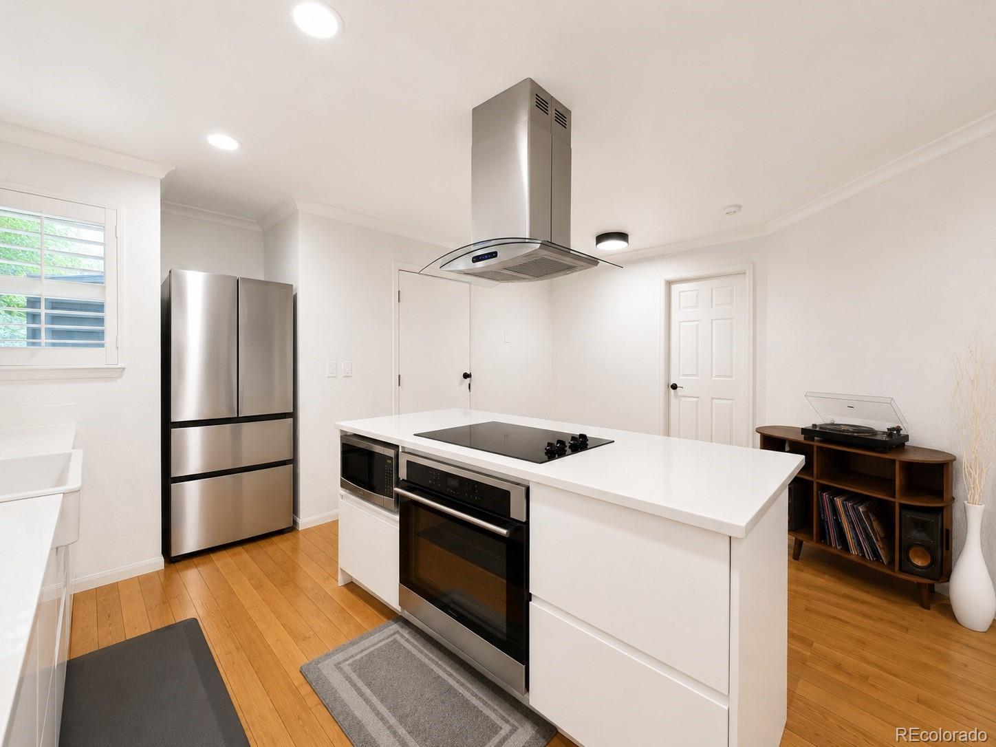 11 W Ellsworth Avenue 21