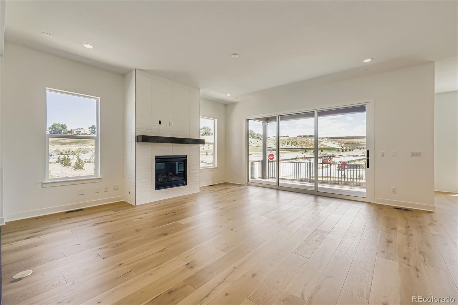 12614 W Fremont Drive