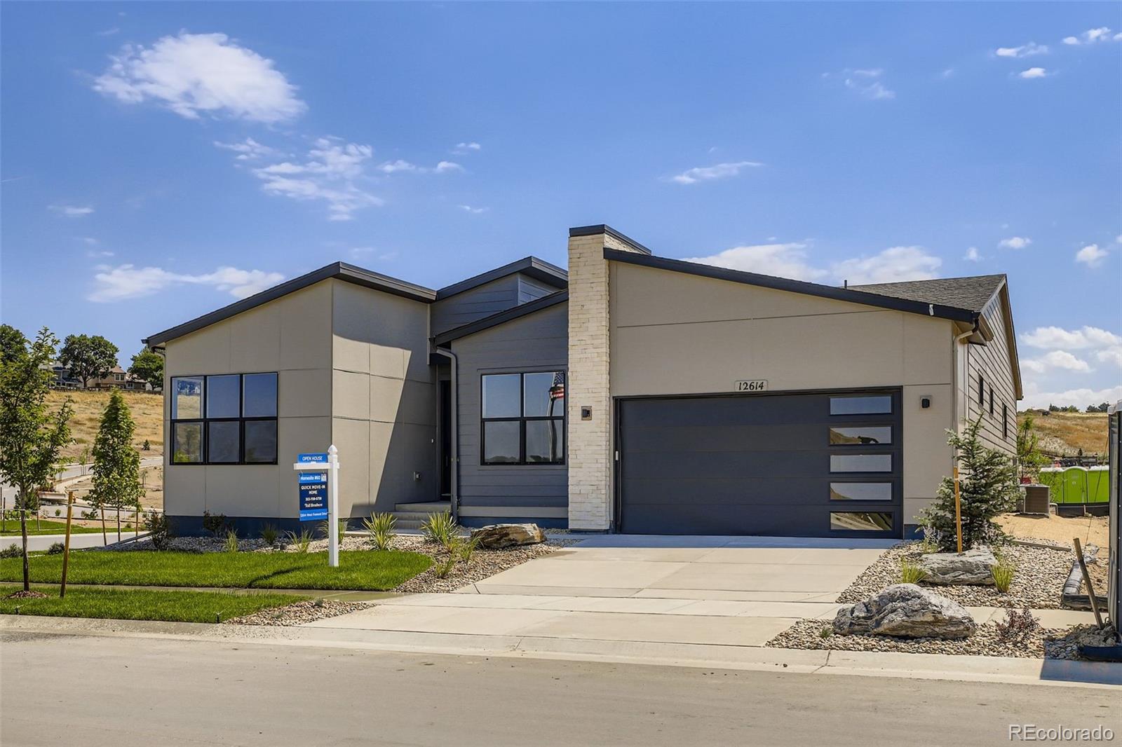 12614 W Fremont Drive