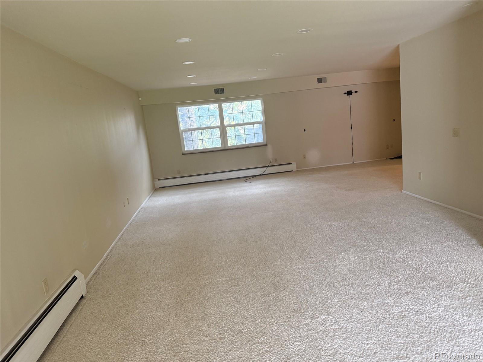 3511 S Hillcrest Drive 4