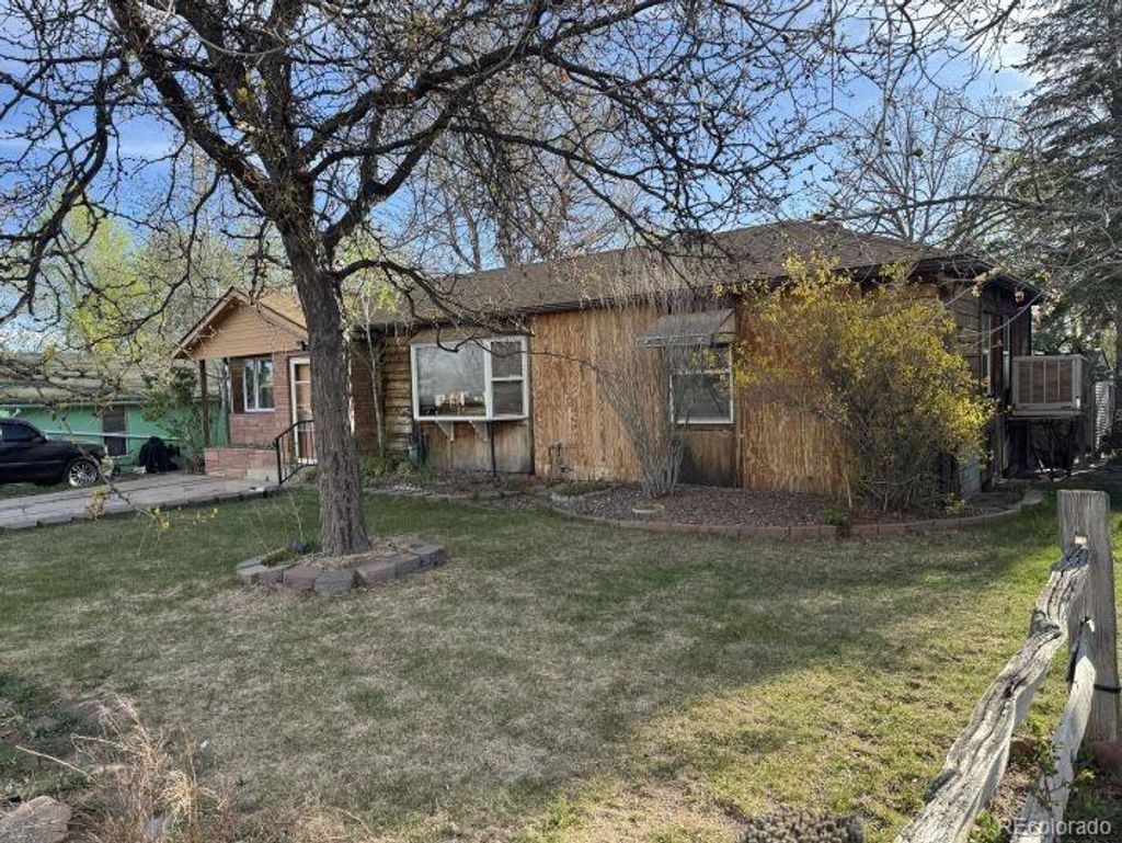 Photo of 4654 S Delaware Street, Englewood, CO 80110 (MLS # 7052830)